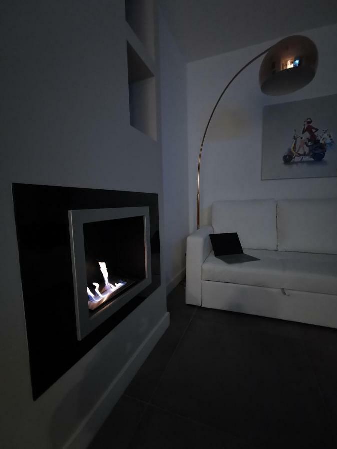 La Maison Largo Iv Marzo Apartment *